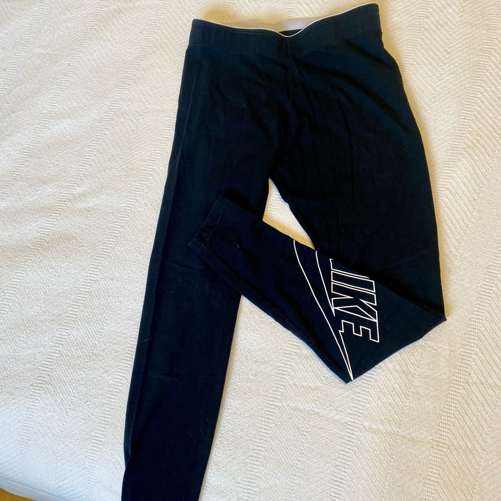 Nike black leggings